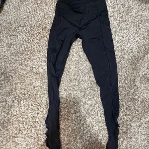 Black Lululemon leggings